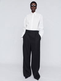 Wide leg trousers in grain de poudre