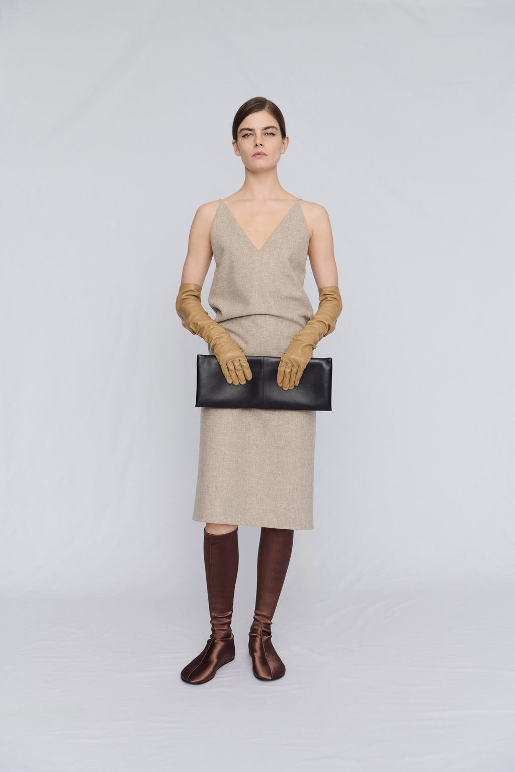 Louise flat clutch in nappa leather