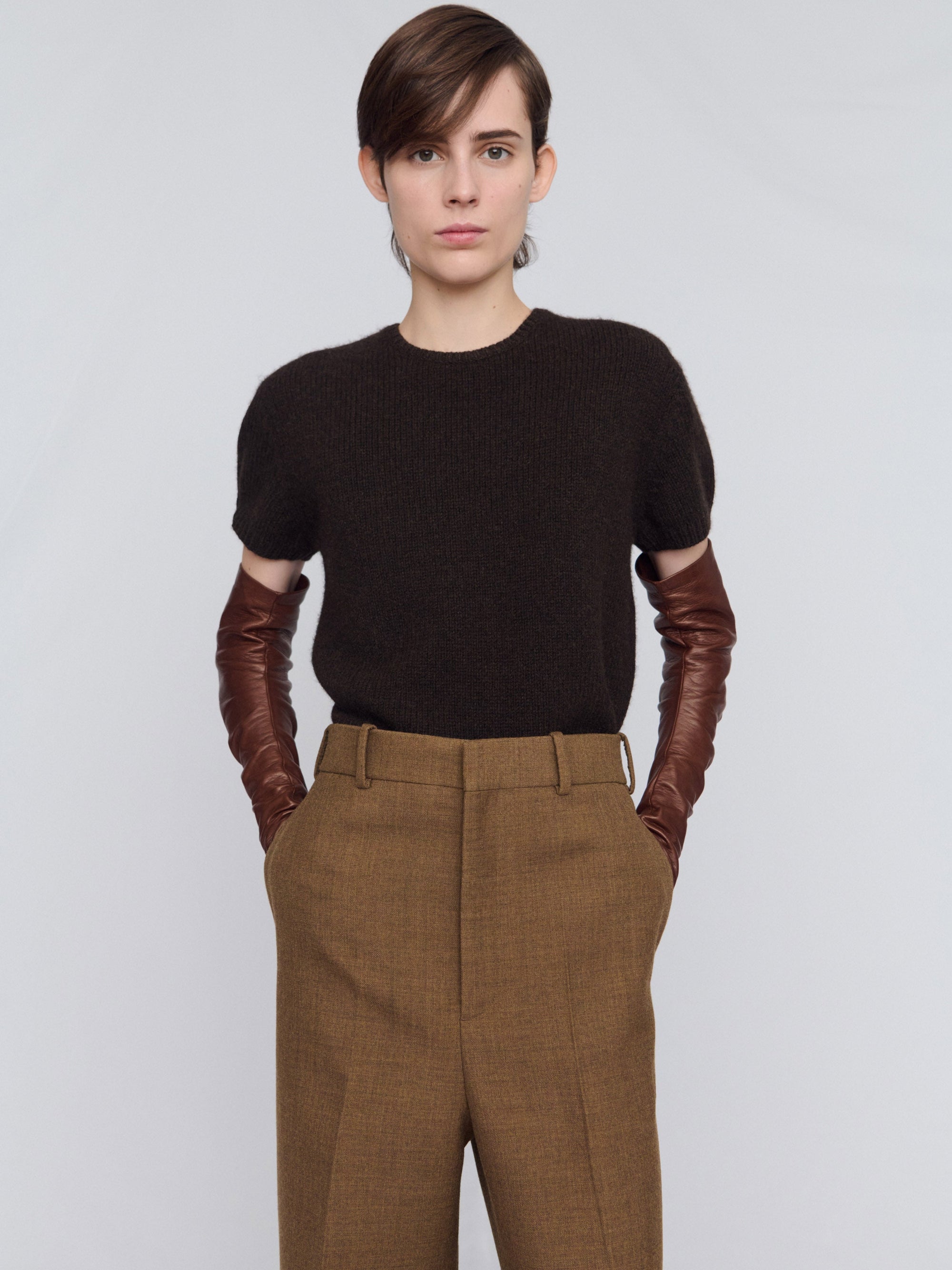 Straight leg trousers in double worsted wool