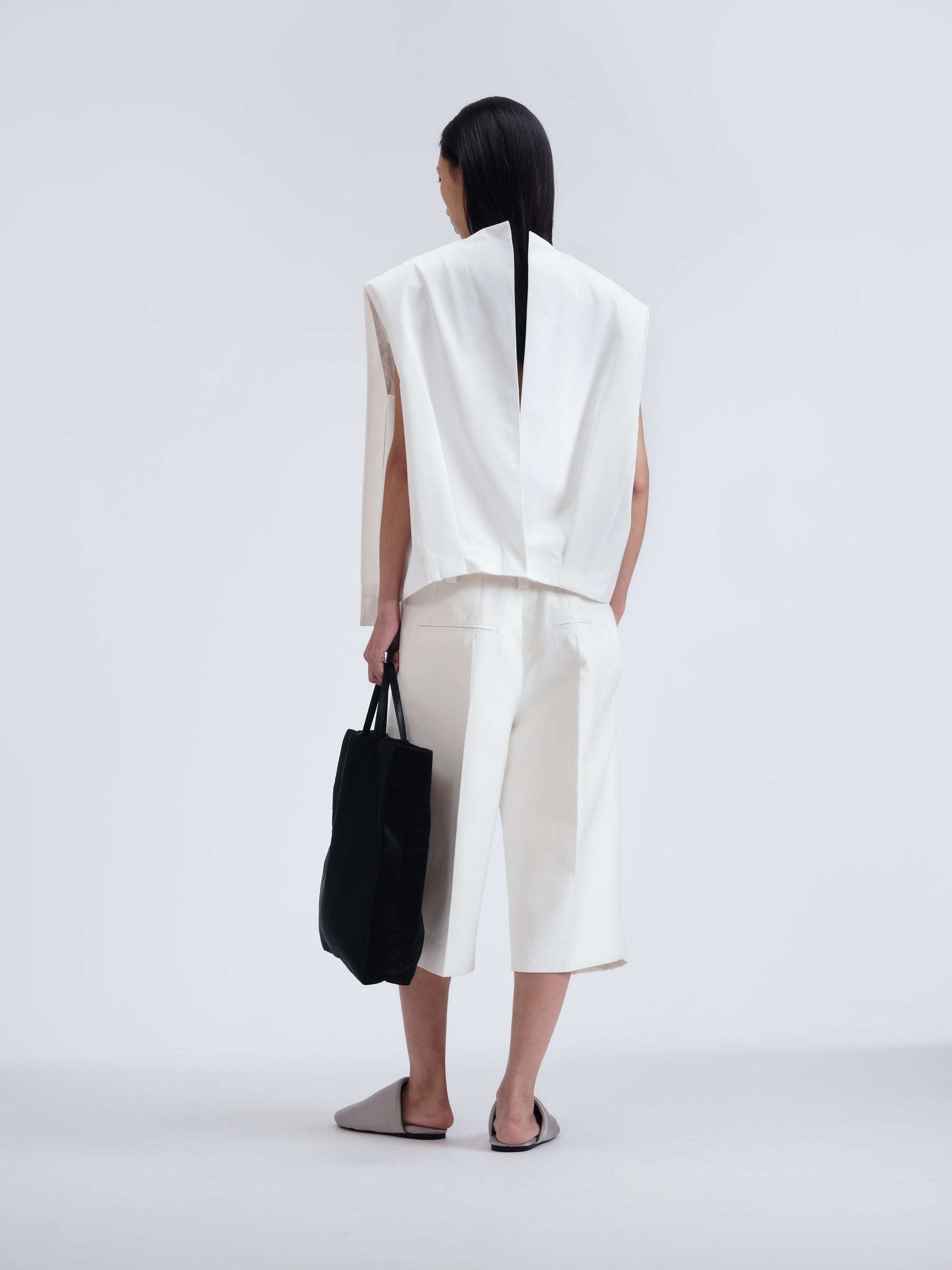 Square top in duchesse