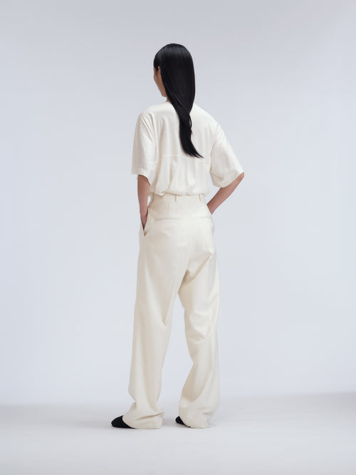 Pantalon droit en laine pressée