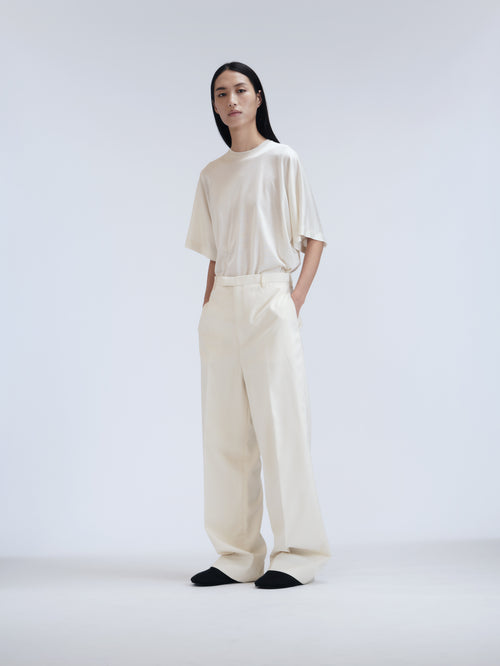 Pantalon droit en laine pressée