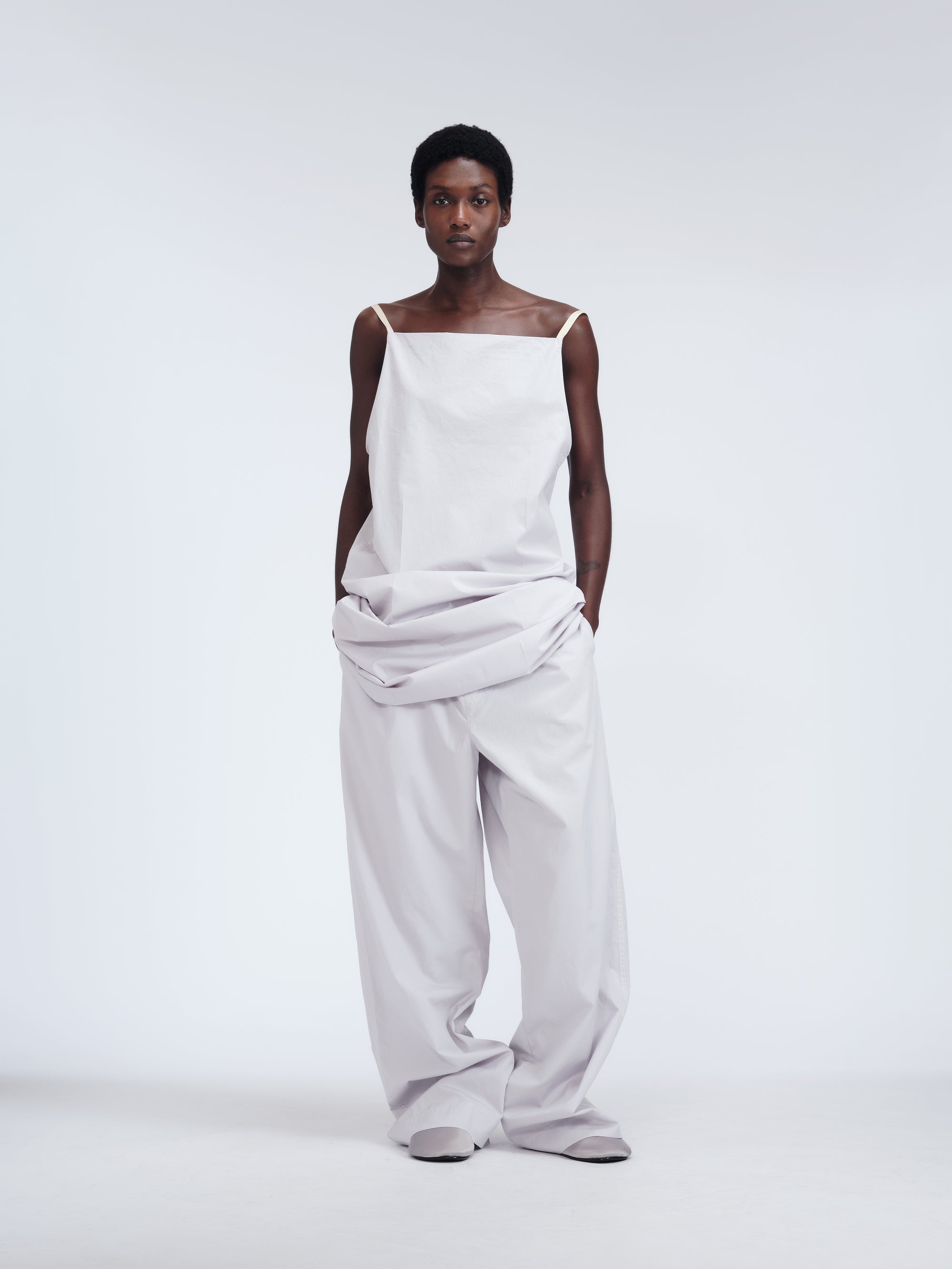 Robe à fines bretelles en popeline mate