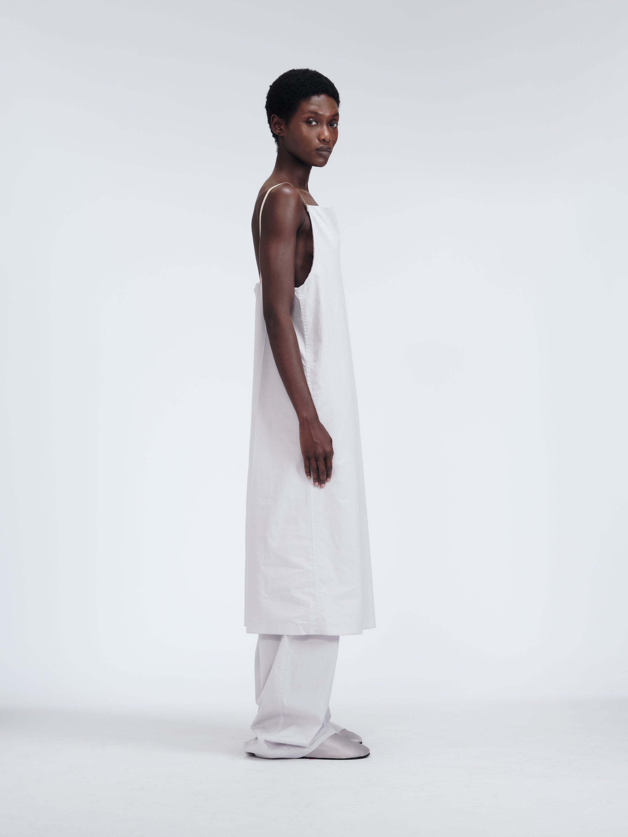 Robe à fines bretelles en popeline mate