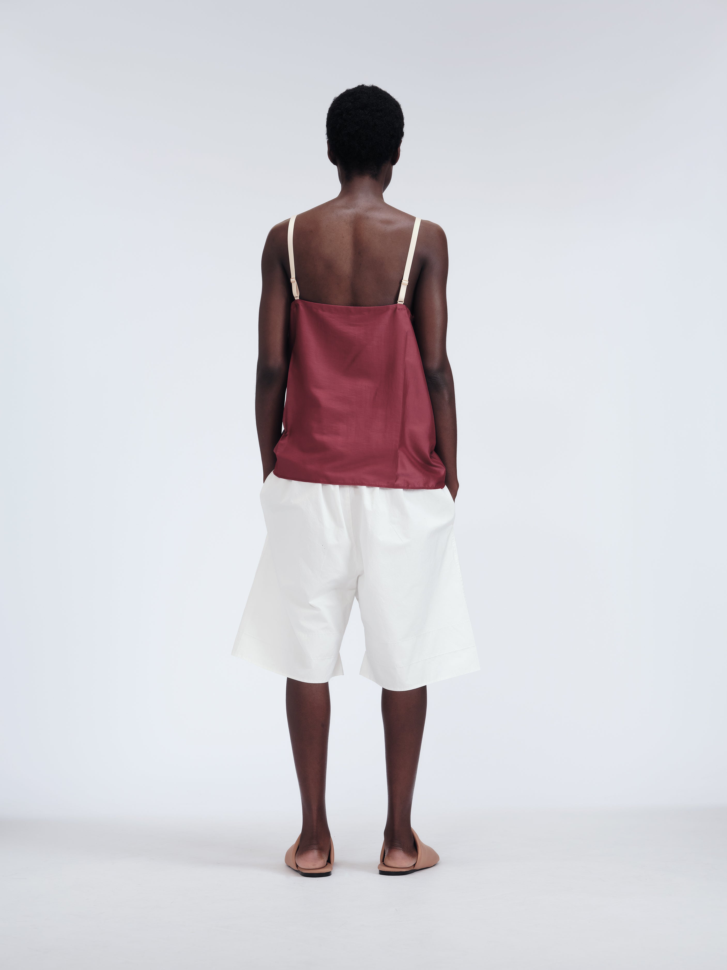 Pull-on shorts in Cream Matt Poplin