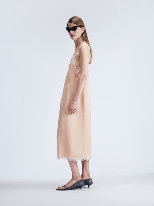 Robe lingerie en sergé de viscose