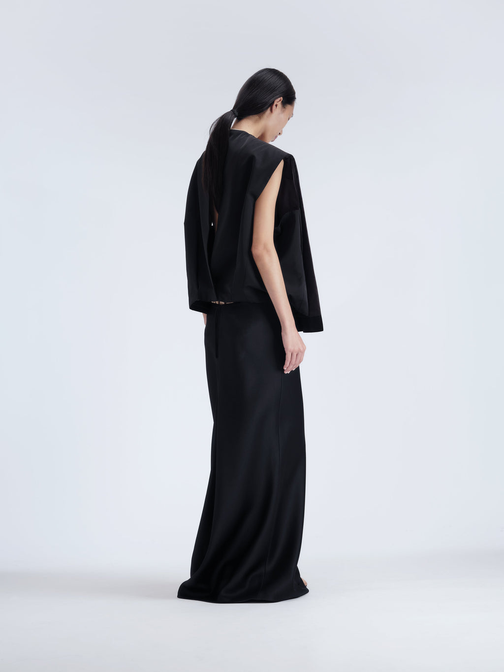 Keel skirt in double satin