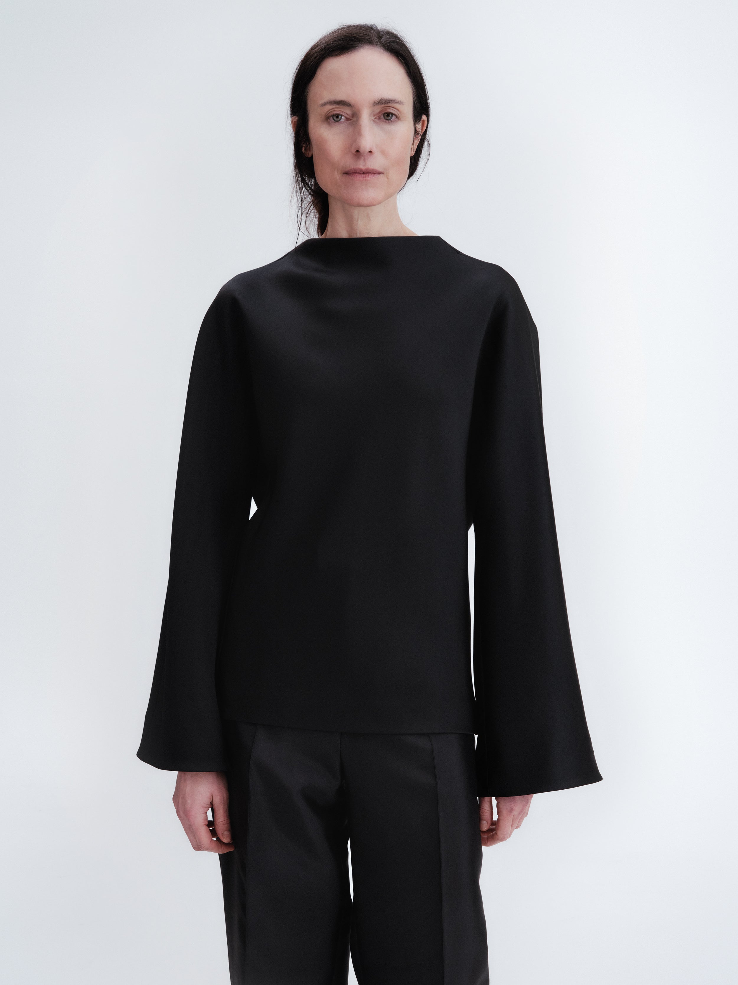 Top dos drapé en satin double