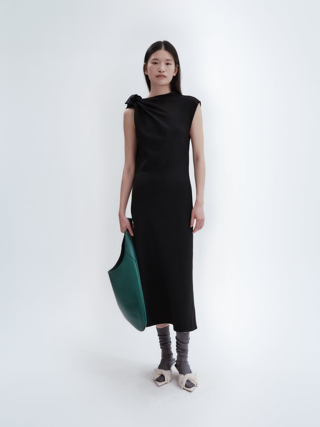 Knot dress in grain de poudre