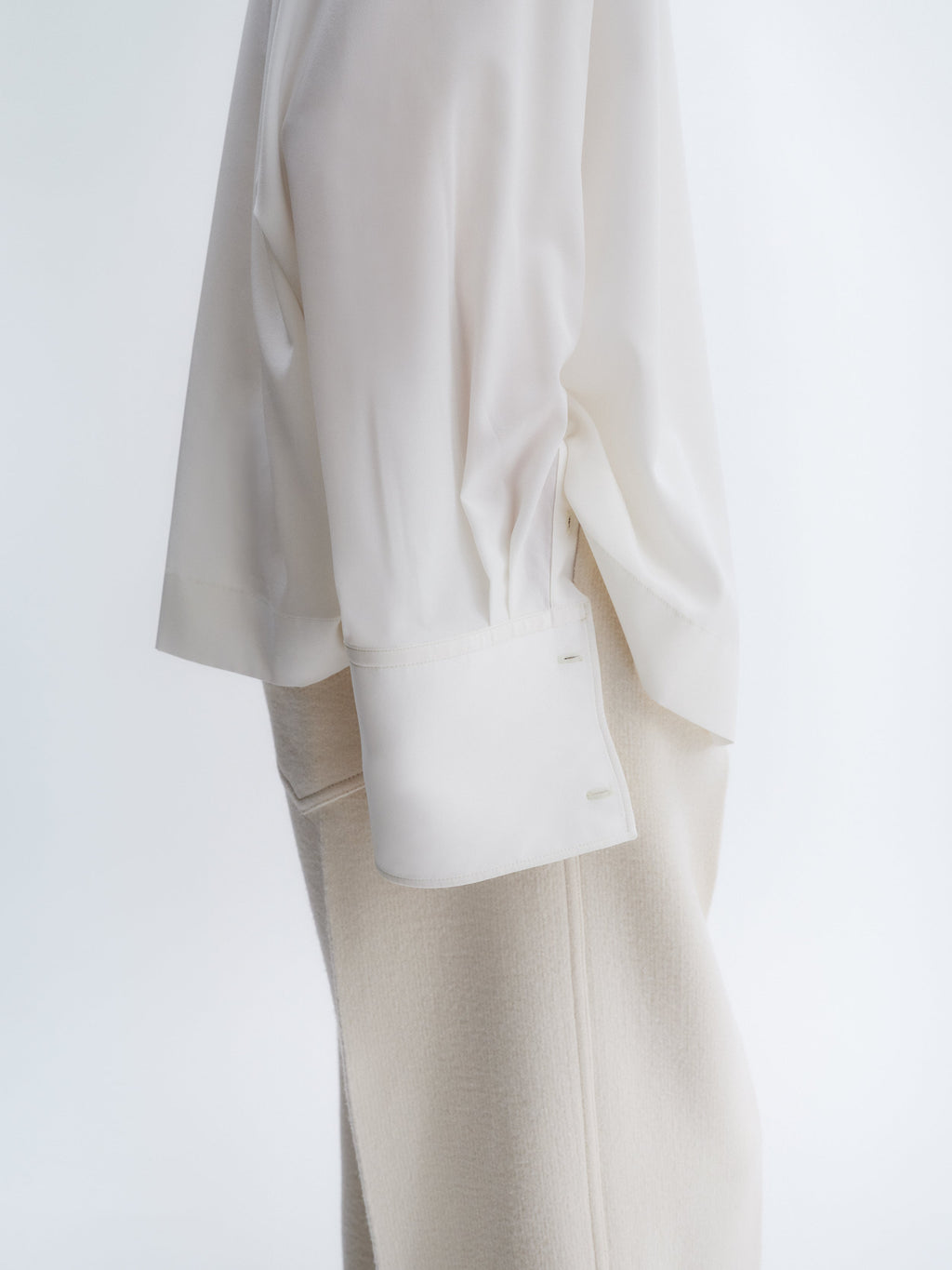Gathered blouse in silk crepe de chine