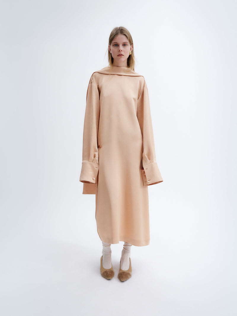 Scarf dress in crushed lining