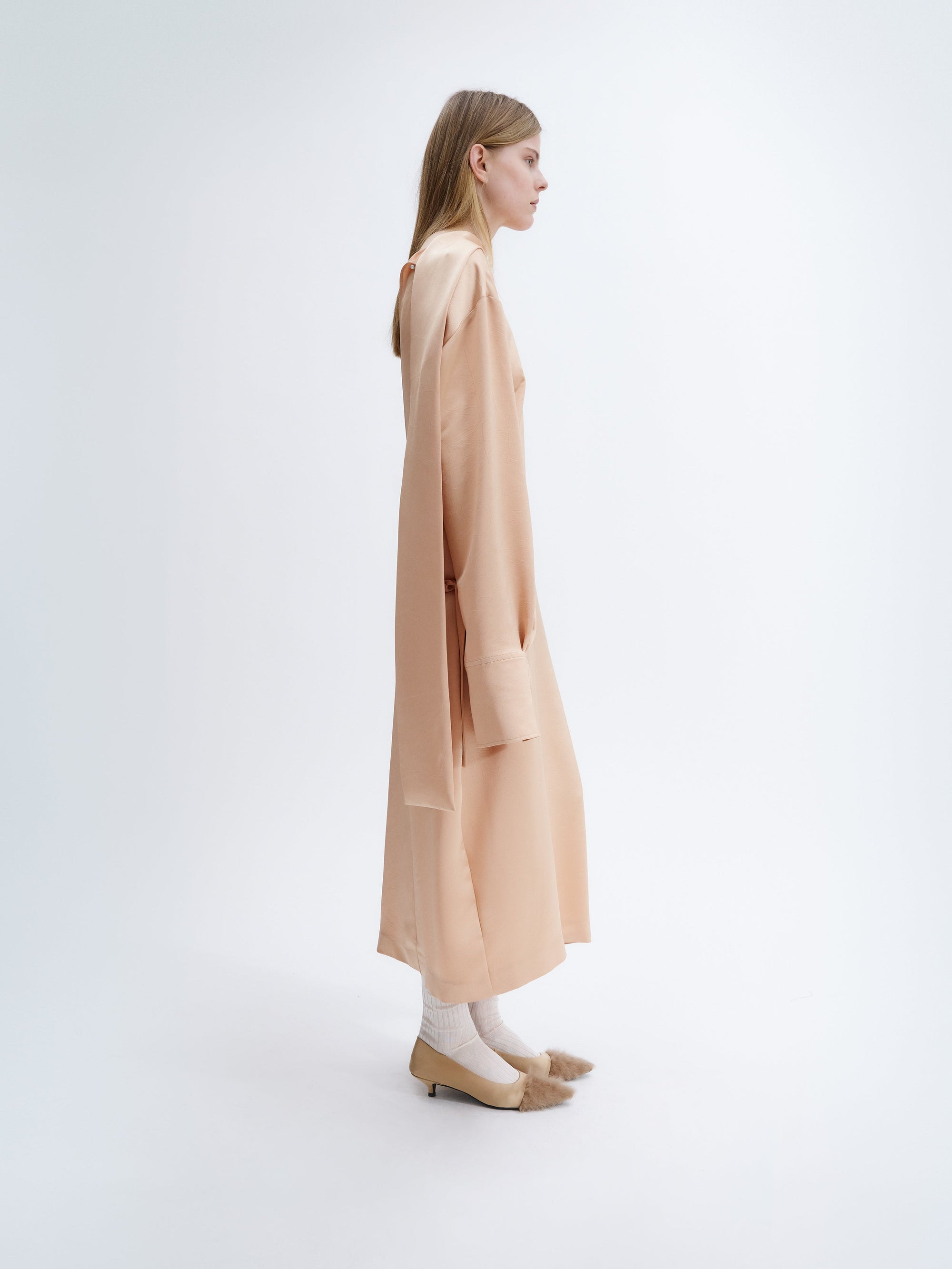Scarf dress in crushed lining