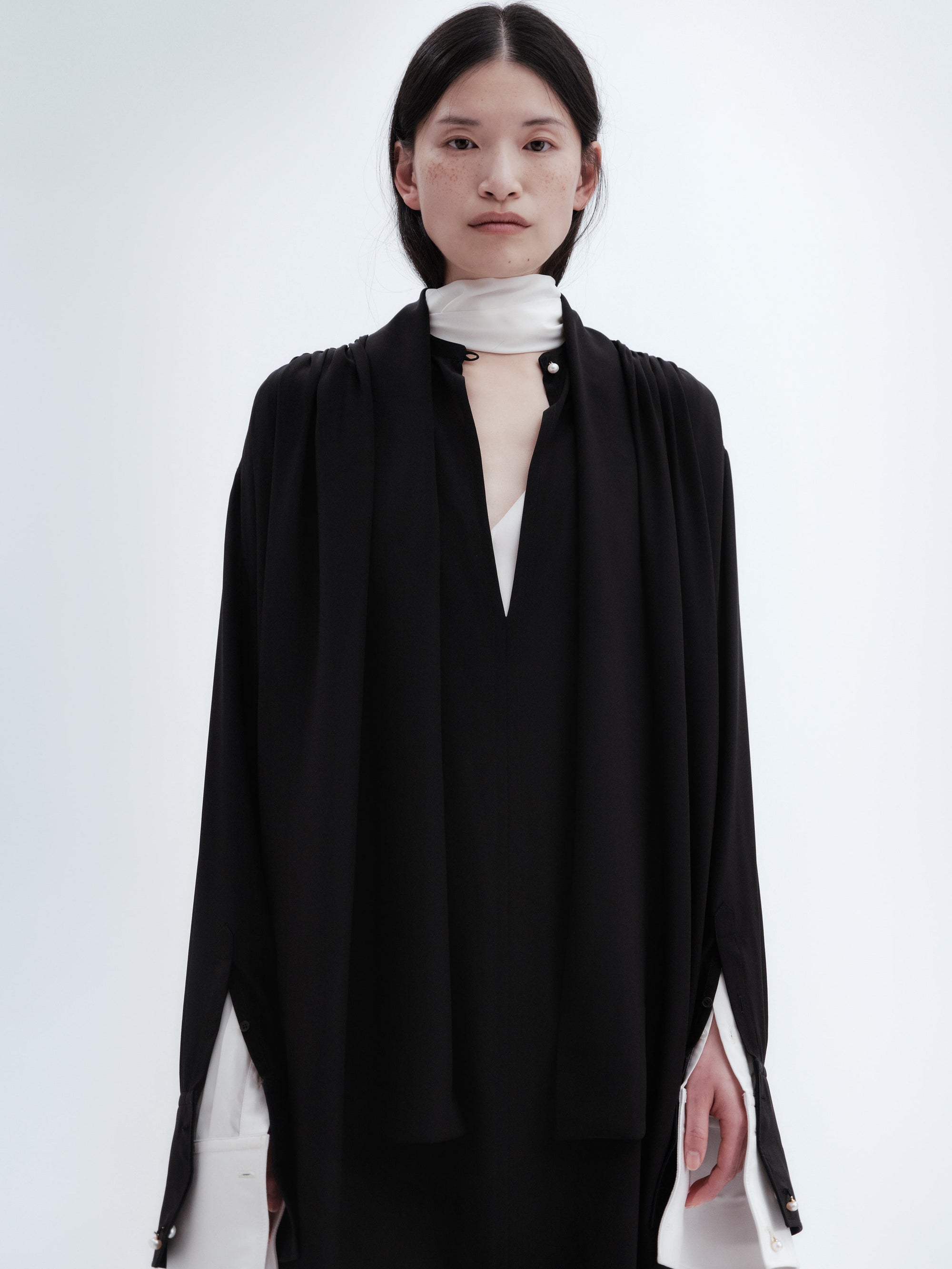 Robe chemise froncée en crêpe de Chine
