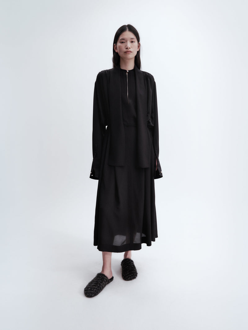 Robe chemise froncée en crêpe de Chine