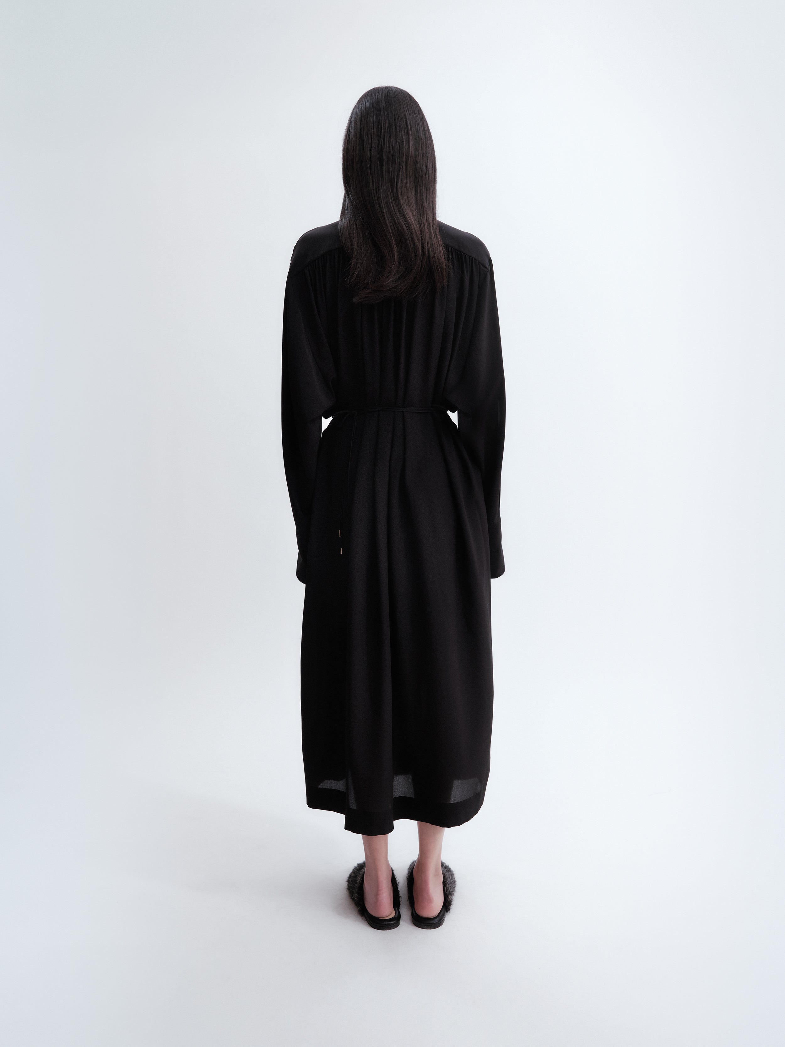 Robe chemise froncée en crêpe de Chine