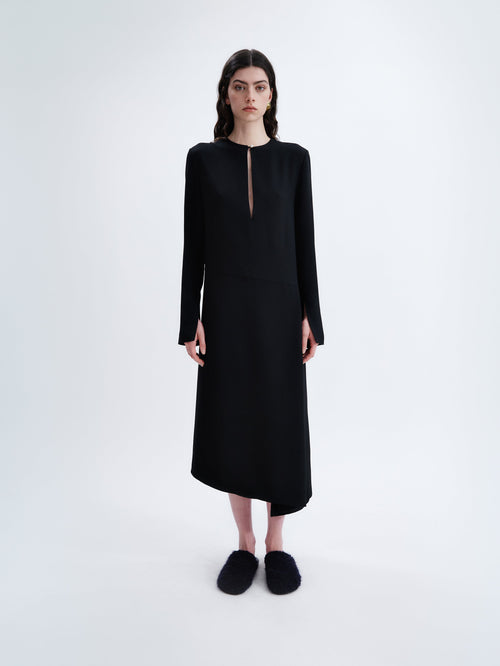 Asymmetric dress in cady