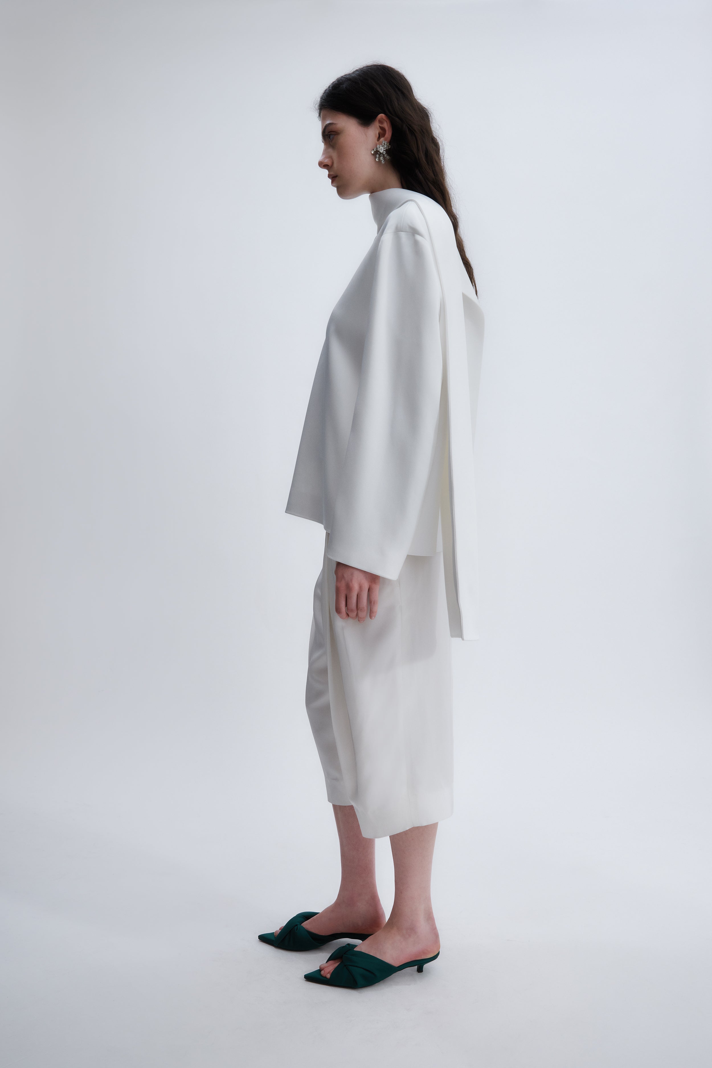 Blouse col écharpe en satin double