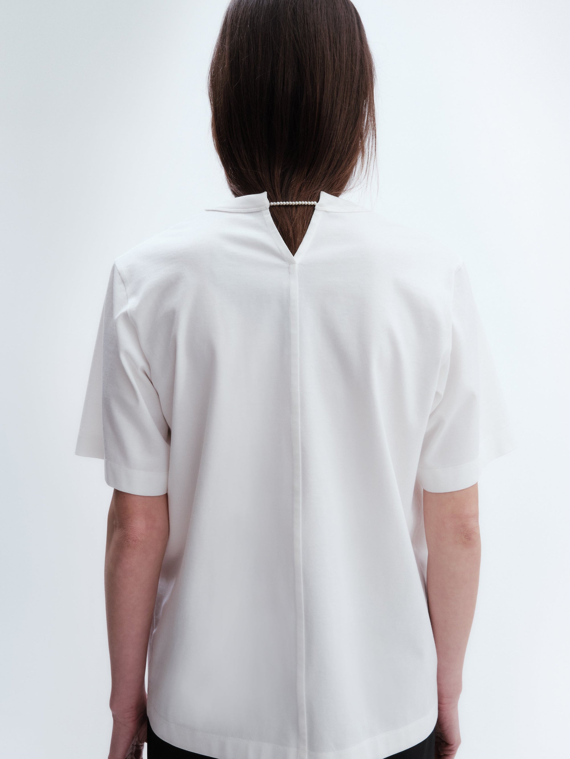 Pearl scoop neck T-shirt in classic jersey