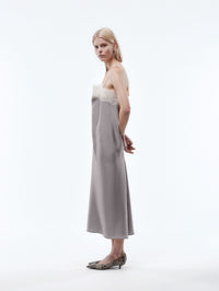 Robe en dentelle en soie habotai