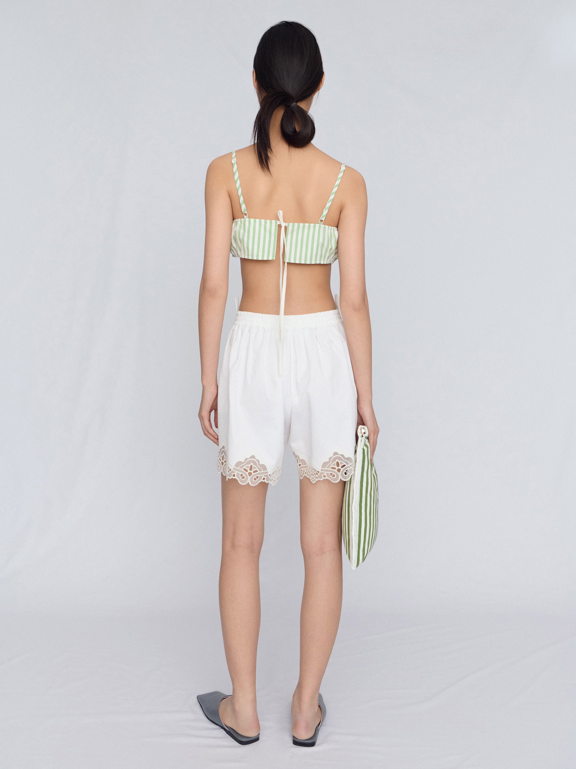 Broderie-anglaise short in cotton