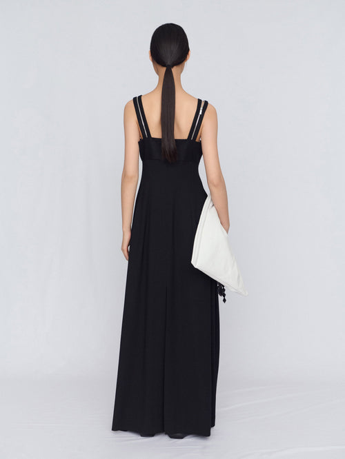 Long dress in crepe wool