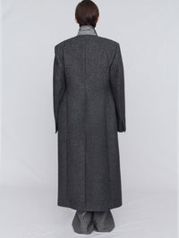 Tailored coat in shetland wool