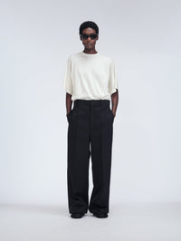 Straight leg trousers in technical cady