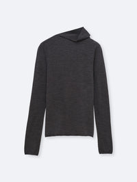 Drop neck jumper in feather merino