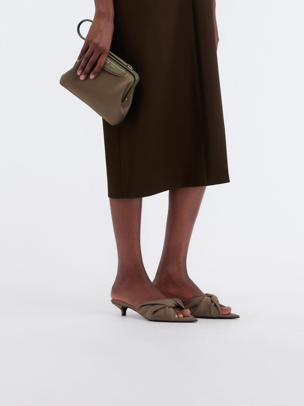 Coupole knotted open toe in satin jersey