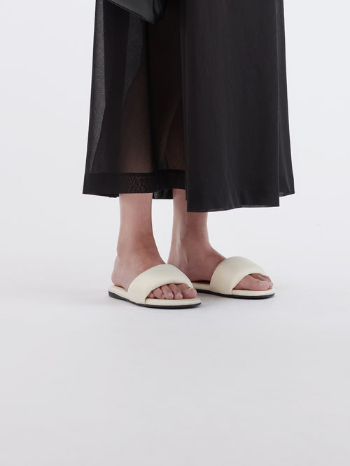 Garnier padded slides in nappa leather