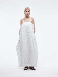 Robe boule en jacquard coupé