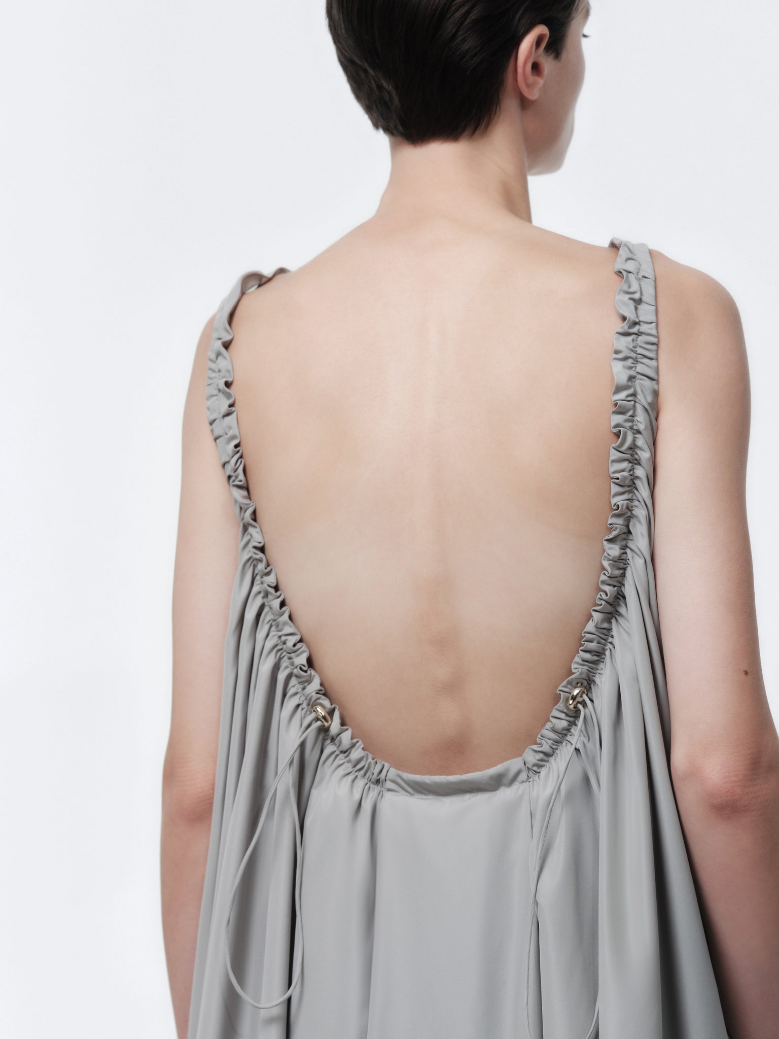 Robe froncée en soie habotai