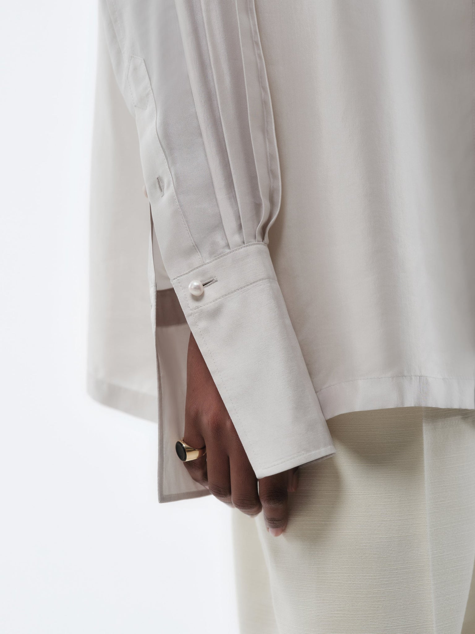 Long shirt in silk drap