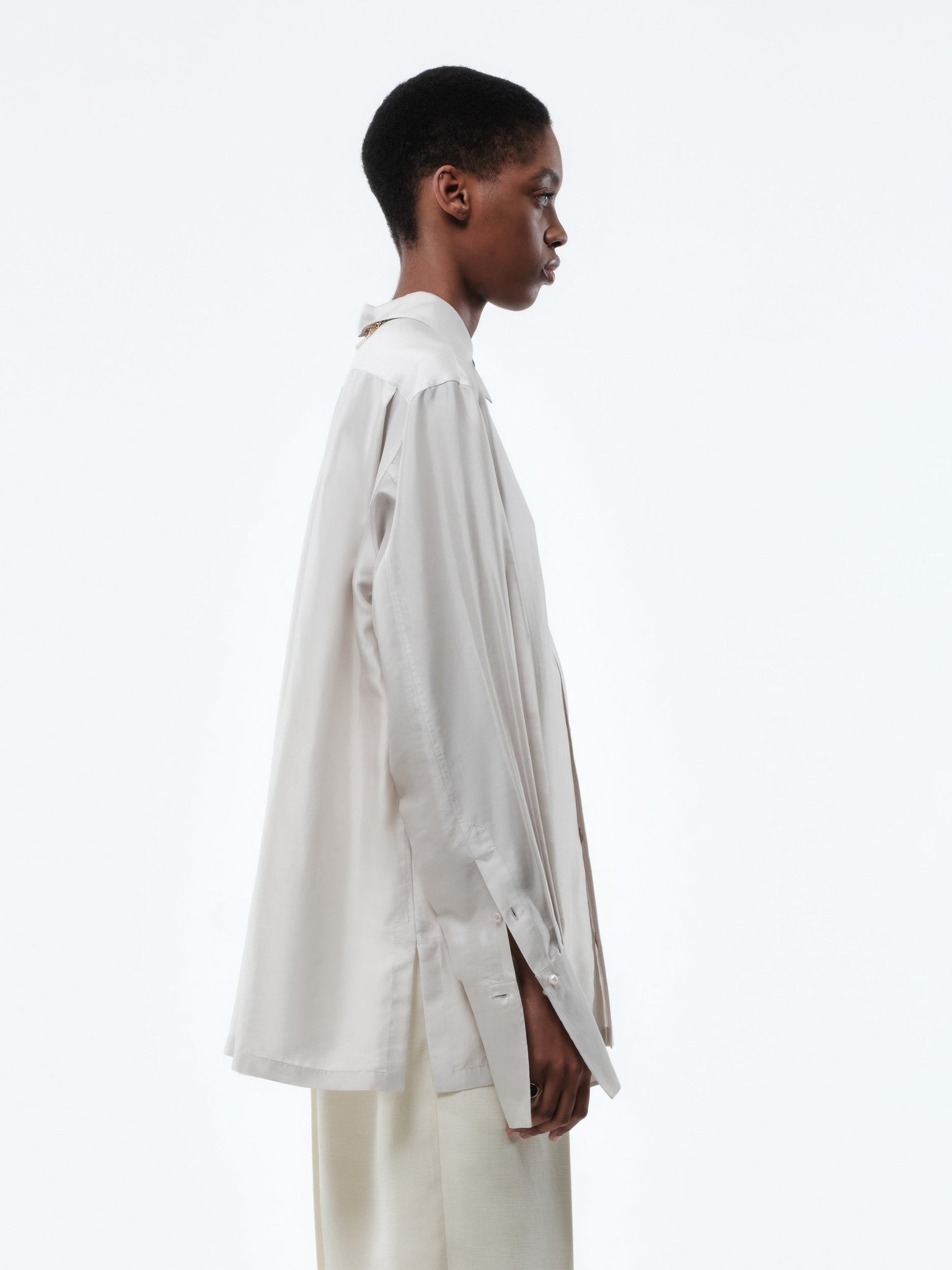 Long shirt in silk drap