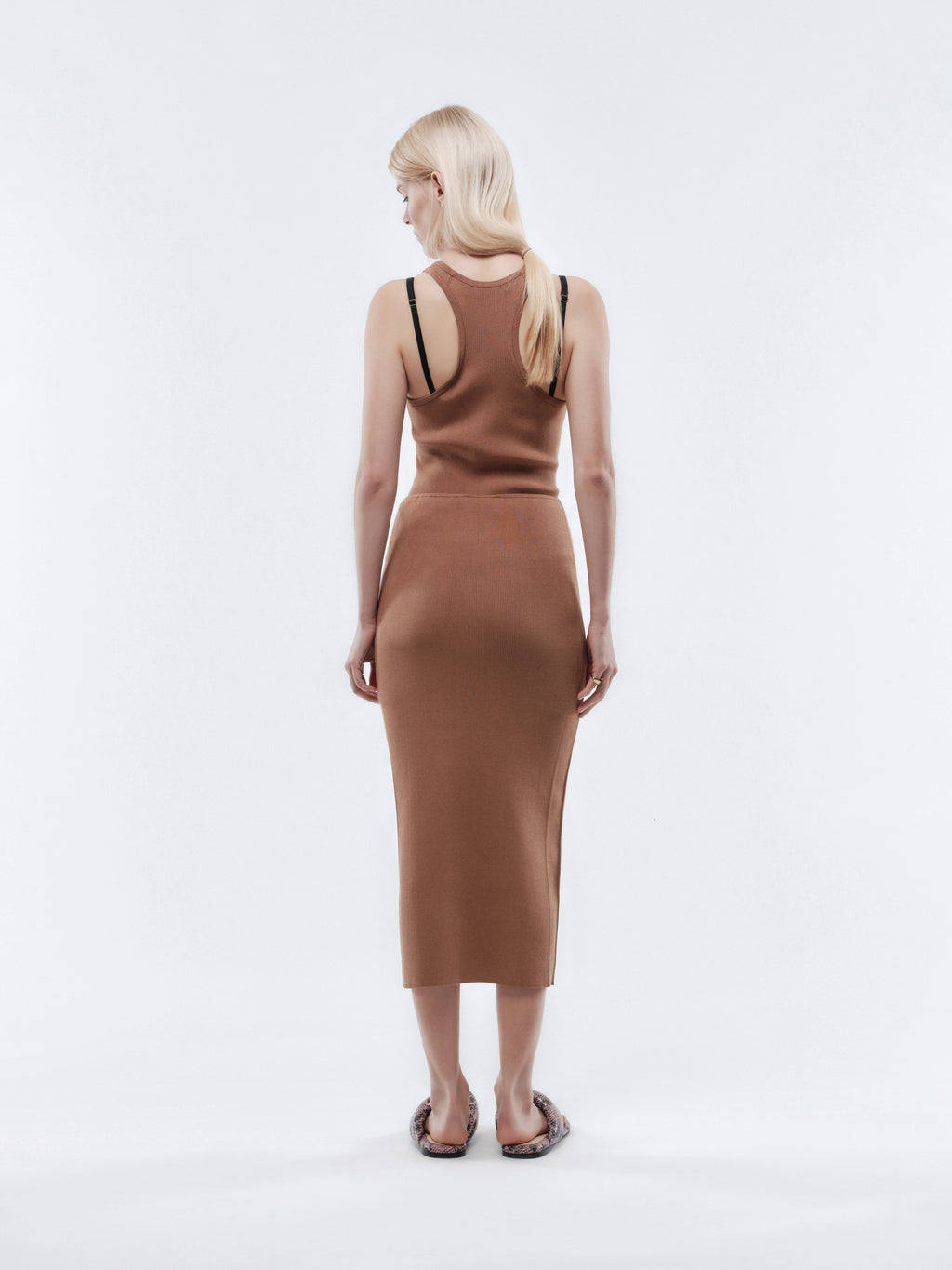 Jupe midi en soie côtelée