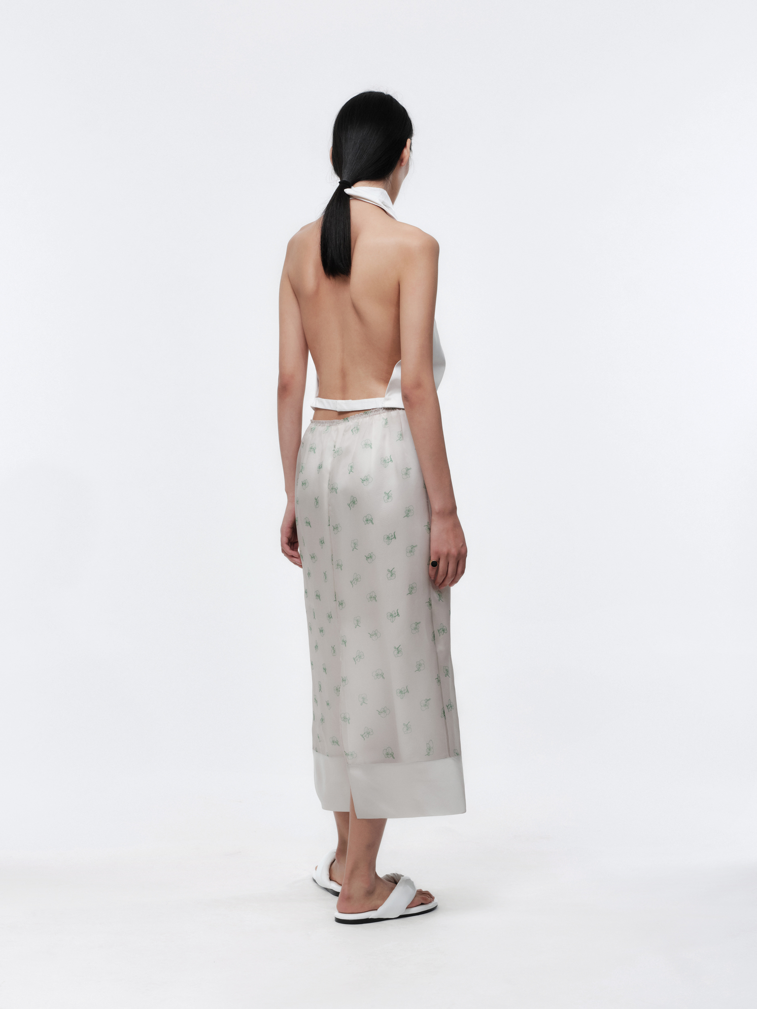 Backless top in silk suiting