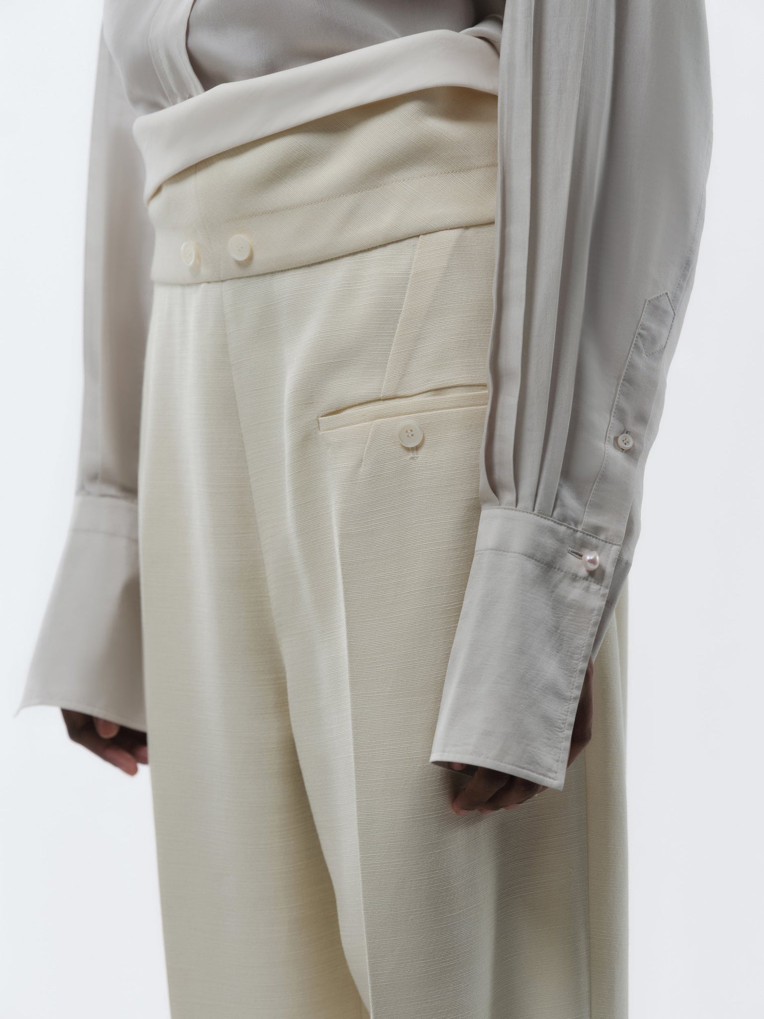 Pantalon orchidée en shantung