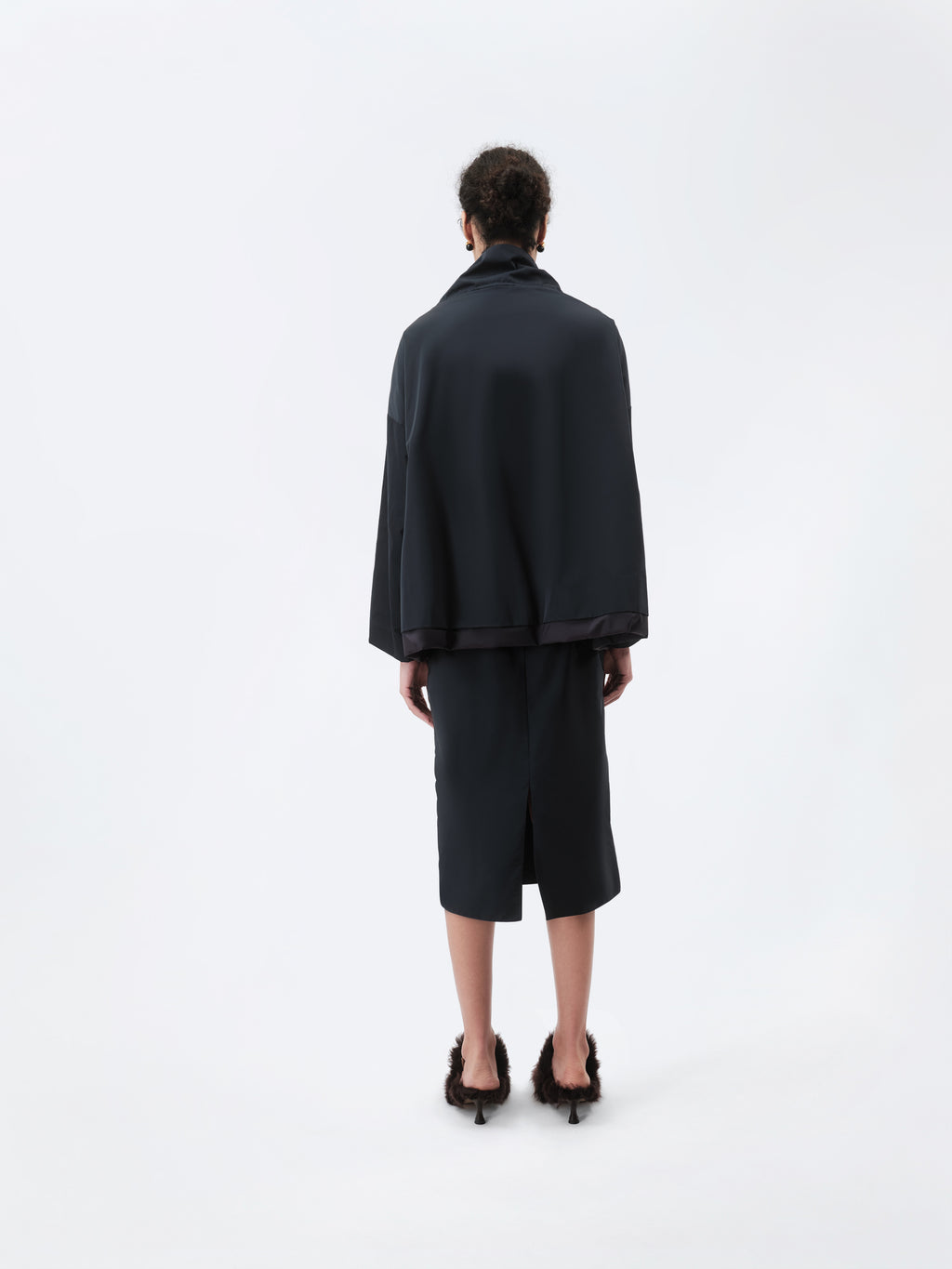 Pearl sweater in sport couture