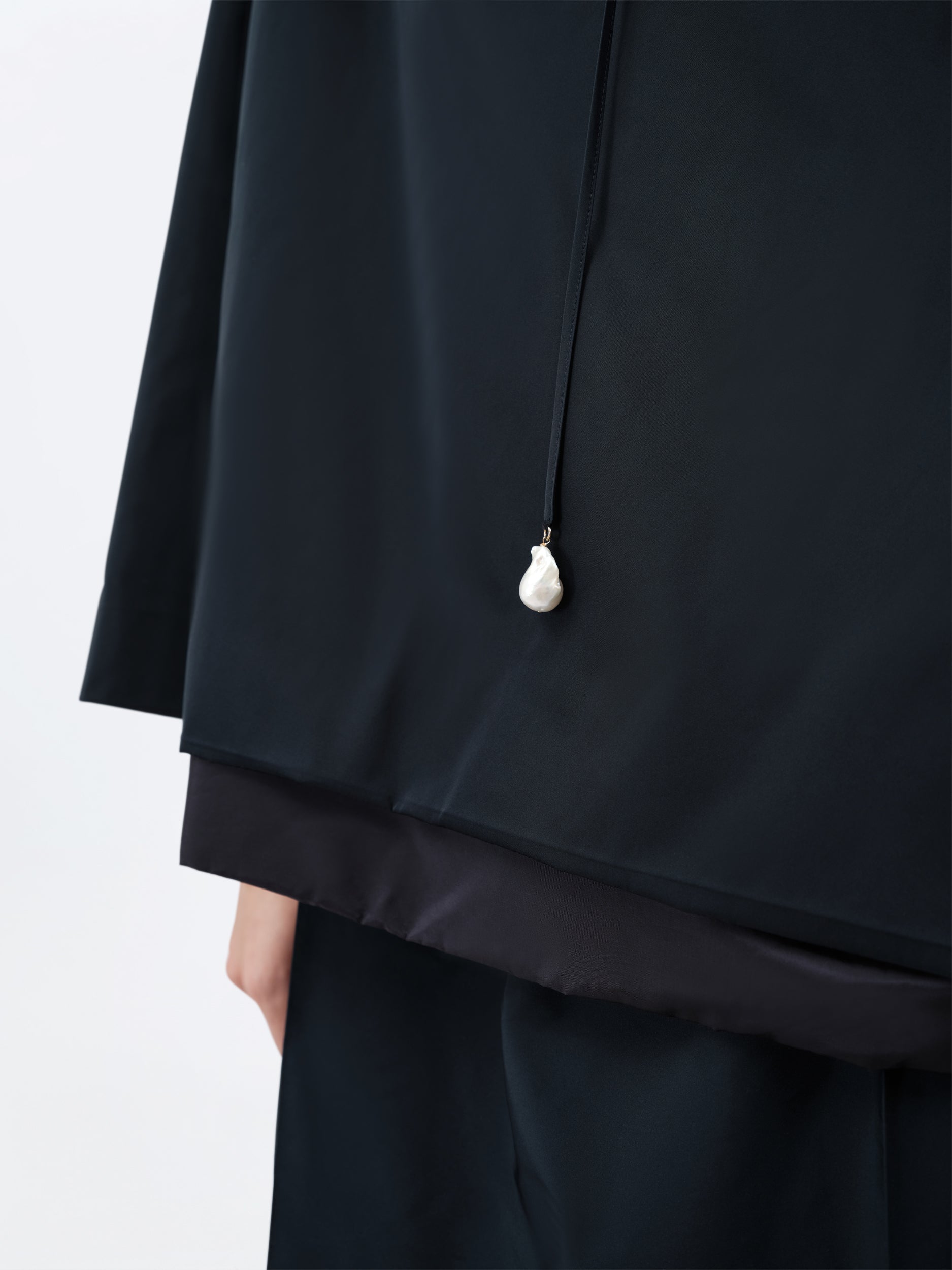 Pearl sweater in sport couture