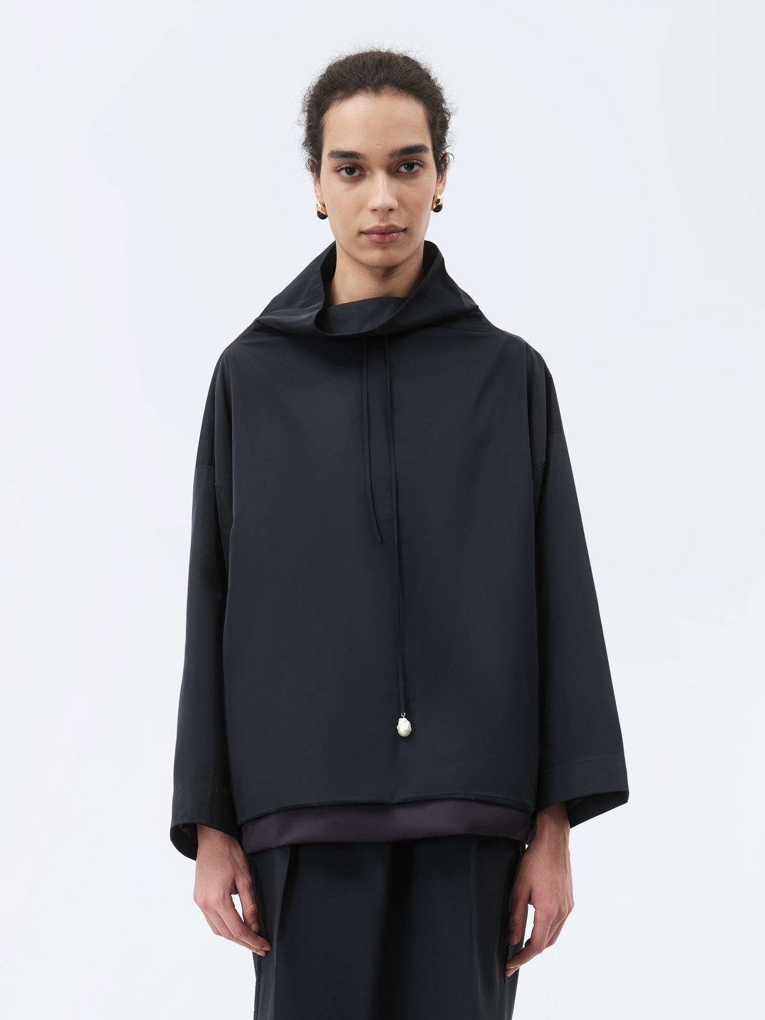 Pearl sweater in sport couture
