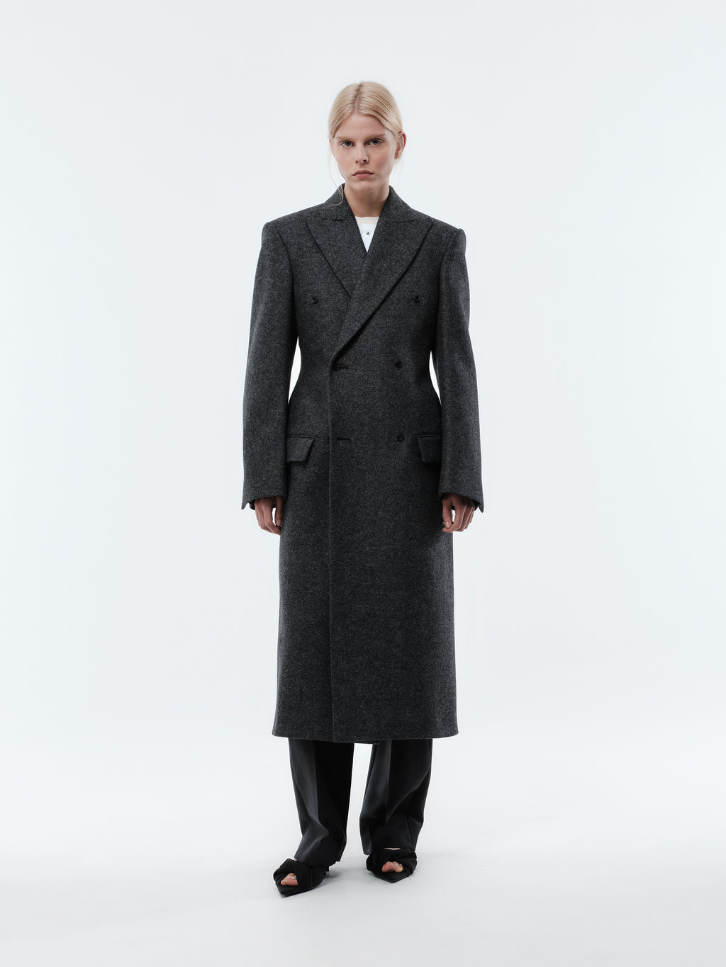 Tailored coat in Shetland wool