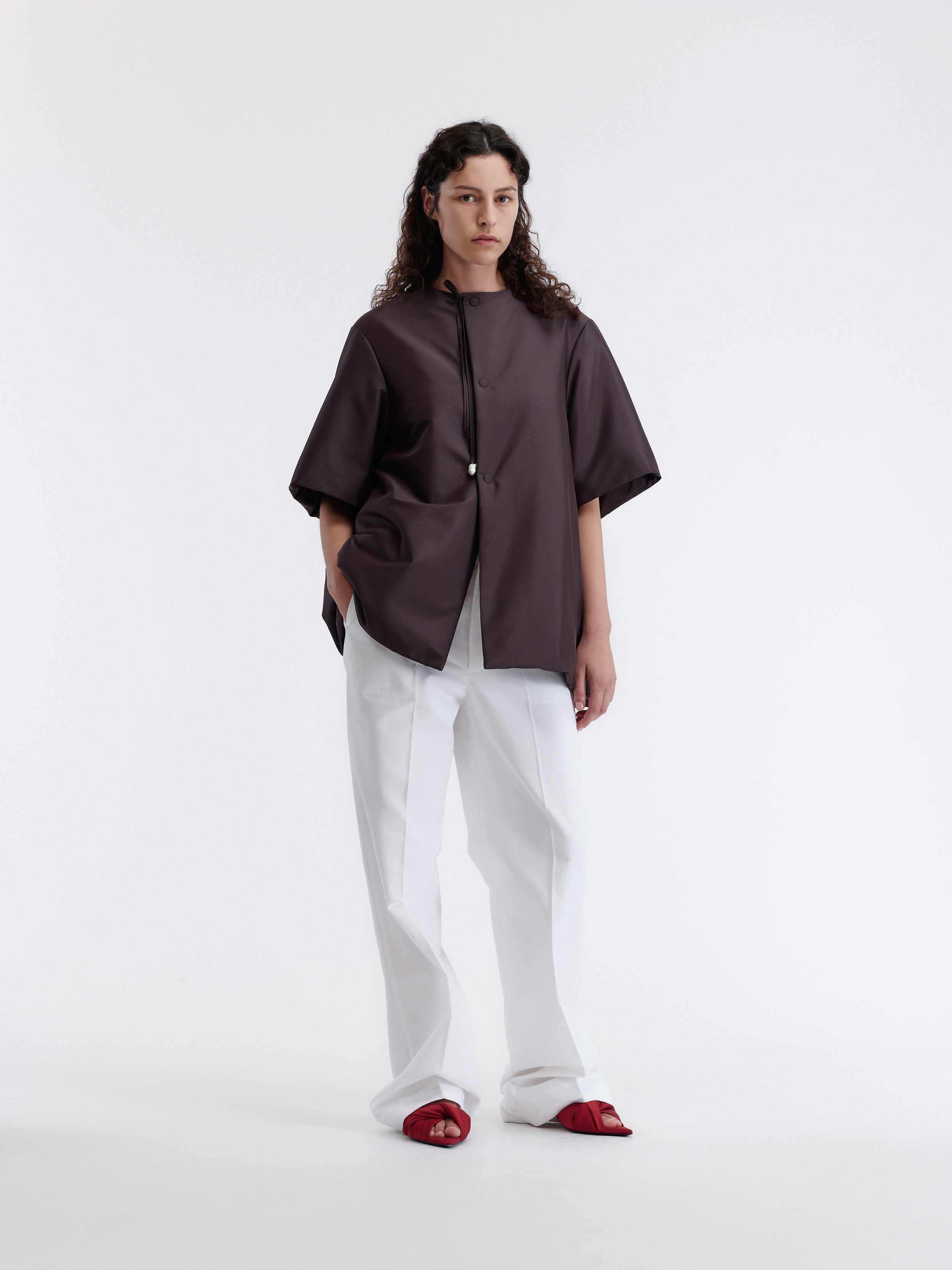 Manteau manches courtes ouatiné en soie technique