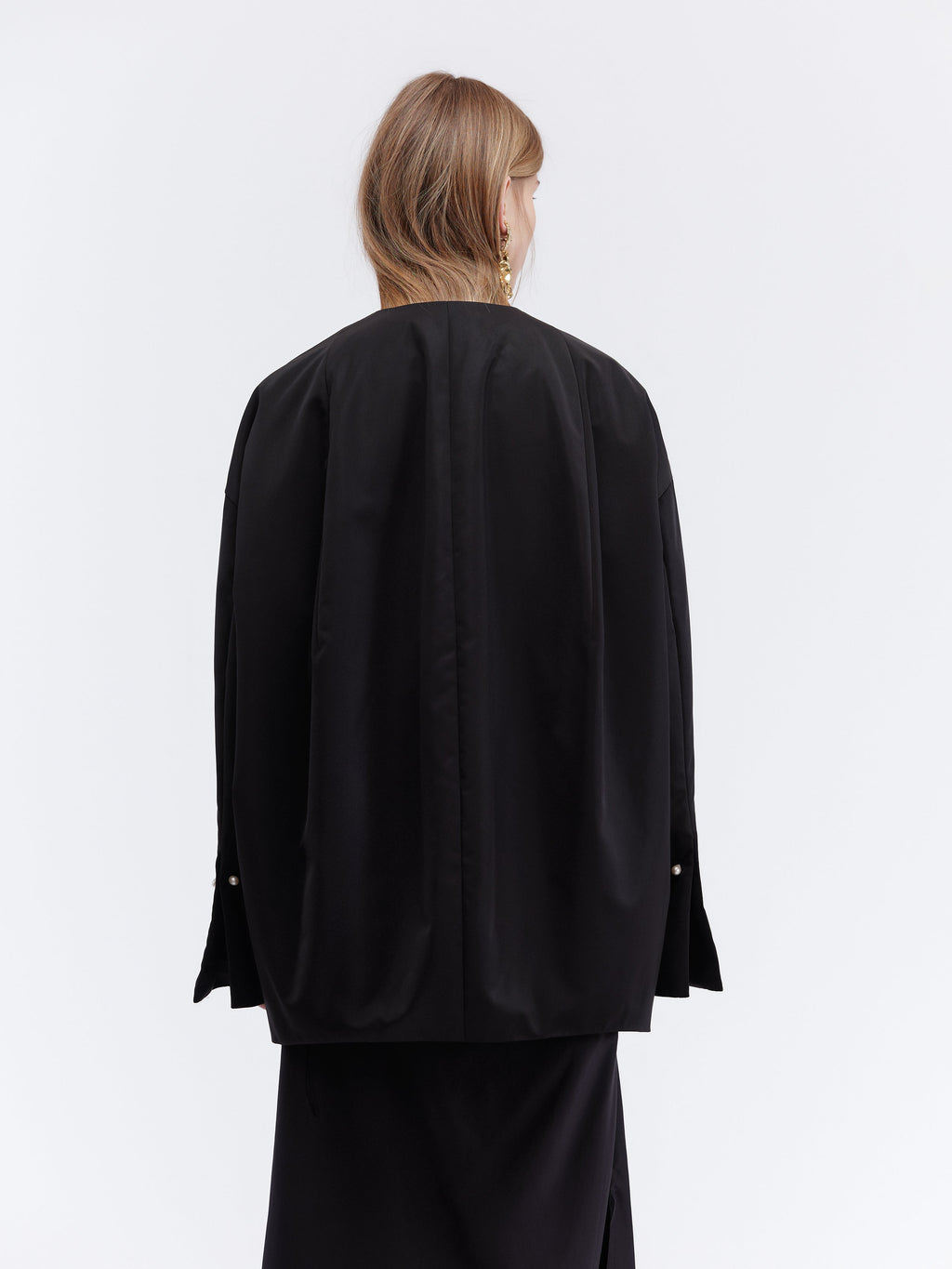 Manteau court ouatiné en duchesse