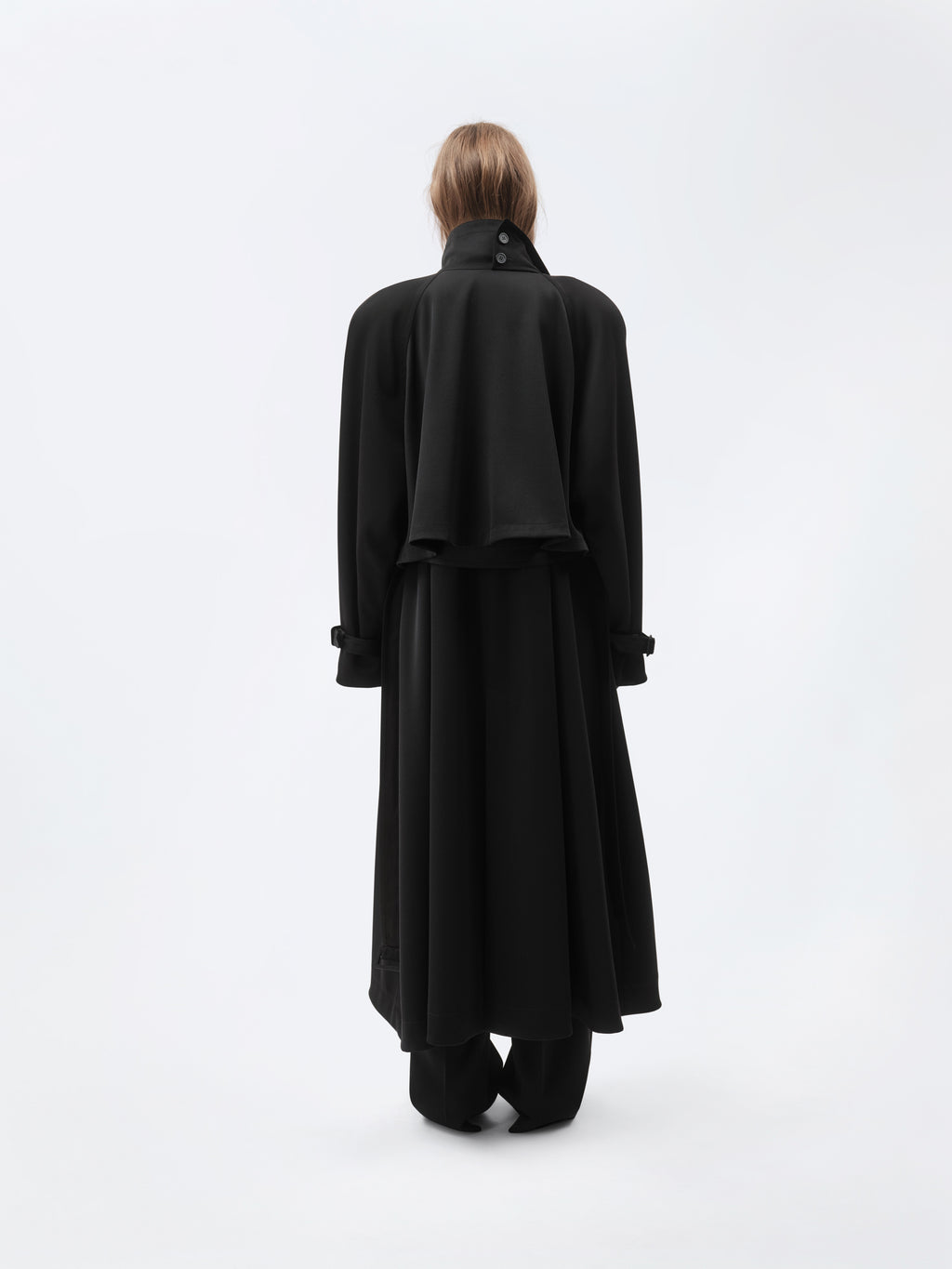 Trench en sergé de laine fluide