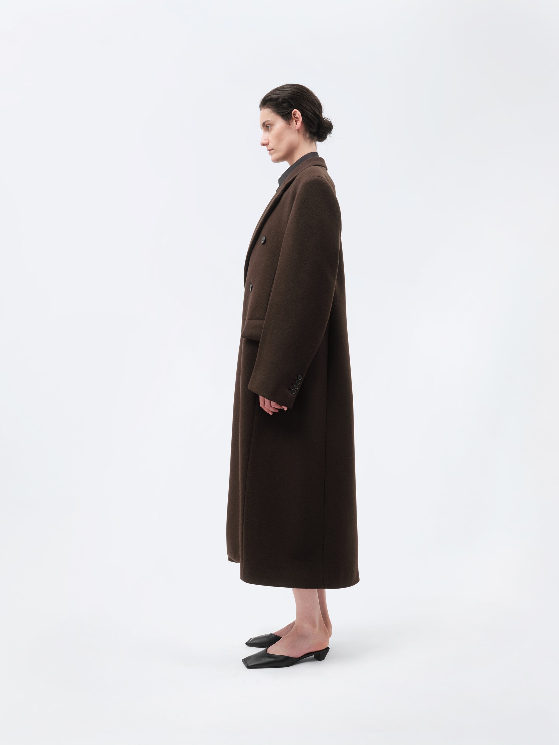 Manteau tailleur long en laine vierge double face