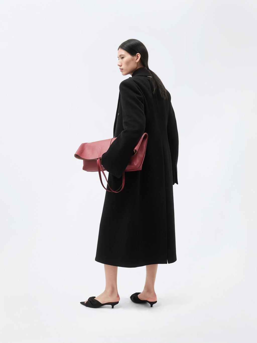 Manteau tailleur en drap de laine vierge