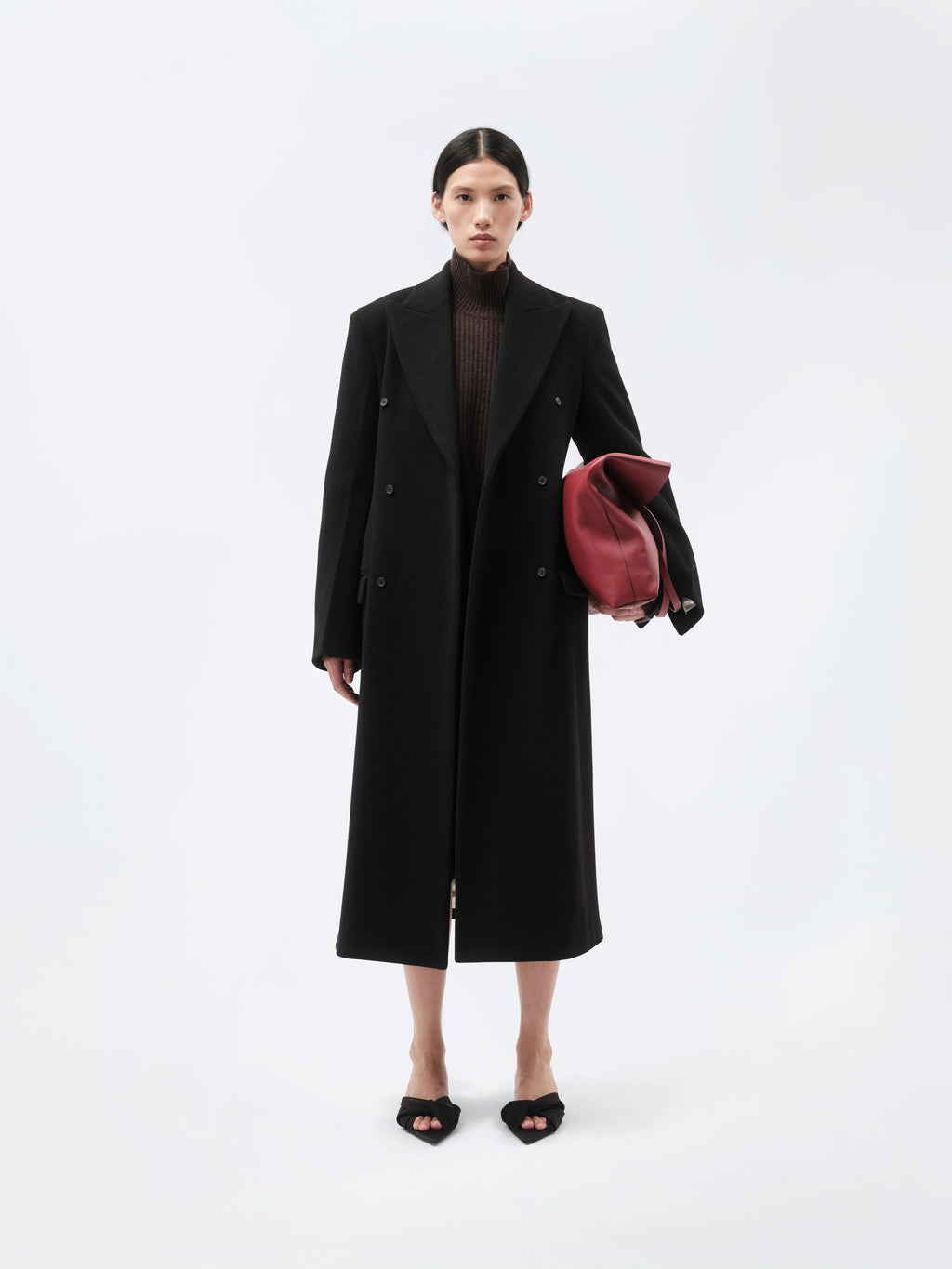 Manteau tailleur en drap de laine vierge