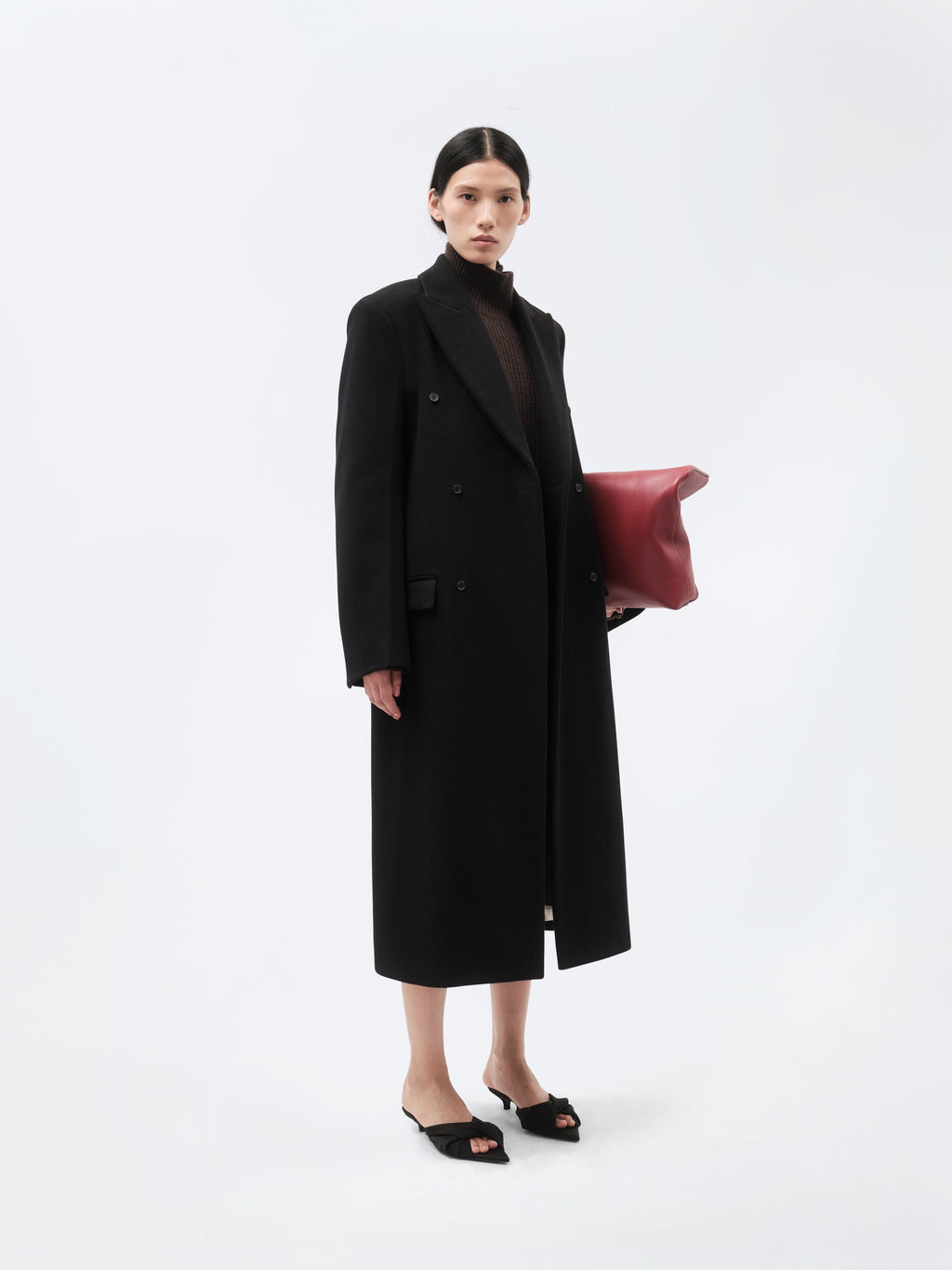 Manteau tailleur en drap de laine vierge