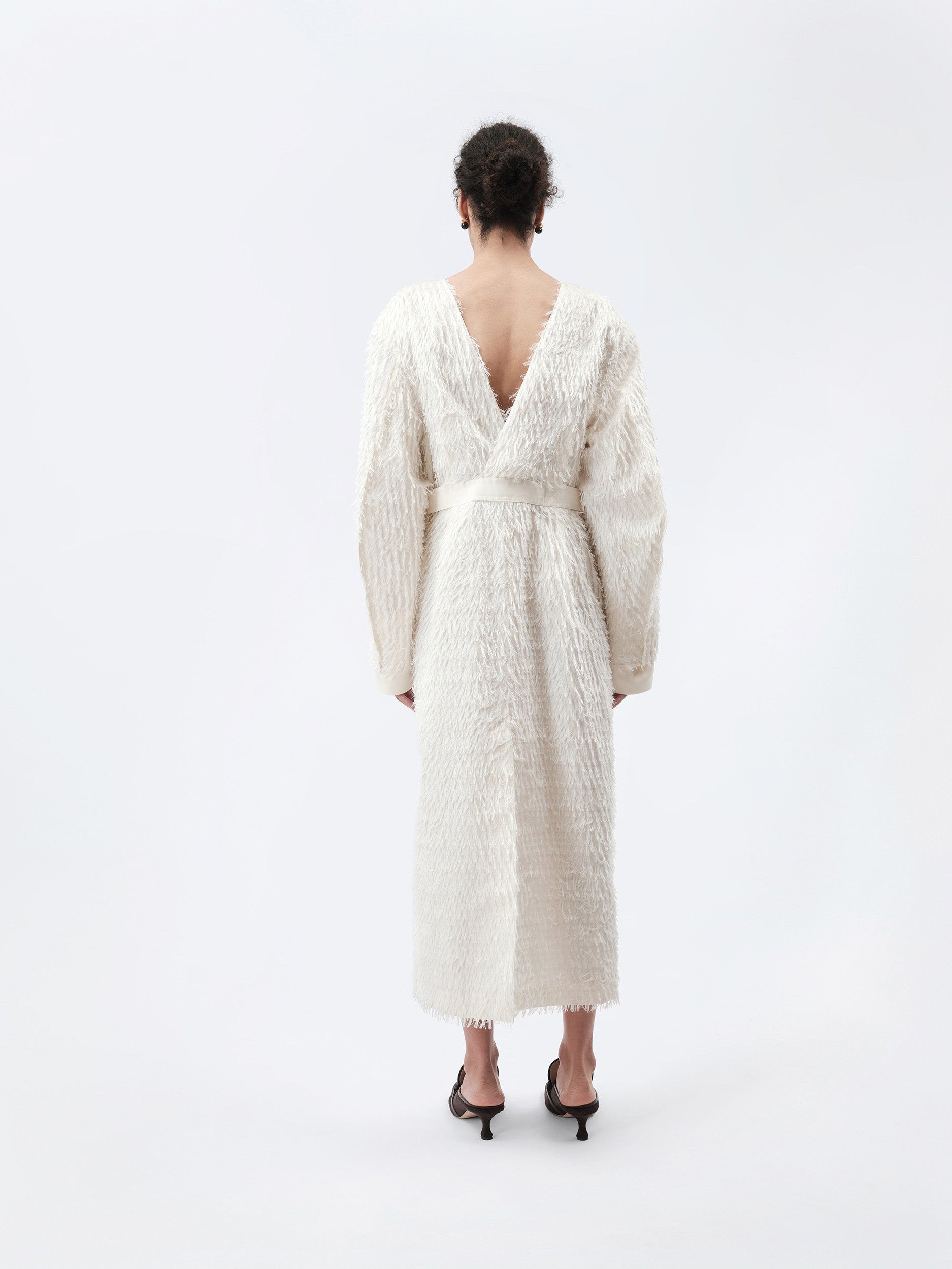 Fitted dress in feather jacquard