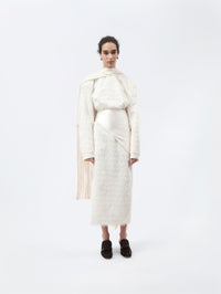Fringed scarf in feather jacquard